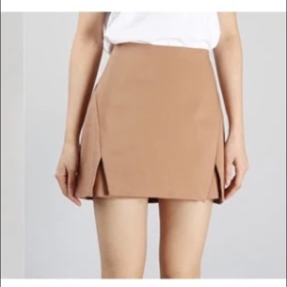 PinkStudio Cream Miniskirt/Skort